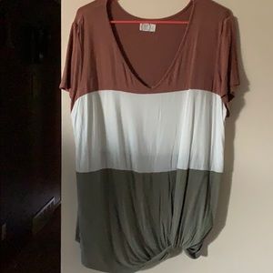 Short sleeve Maurices shirt
